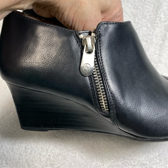 Adrienne Vittadini Midge Shoes booties Size 7 Black Side zipper 2 inch heal - Picture 13 of 16